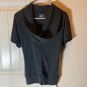 Converse one star women’s top xs color gray